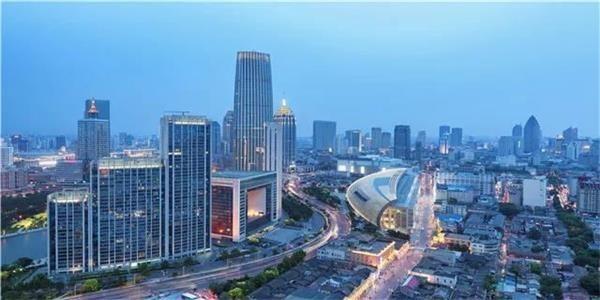 不過,上海易居房地產研究院總監嚴躍進認為 老舊小區改造有助于穩定